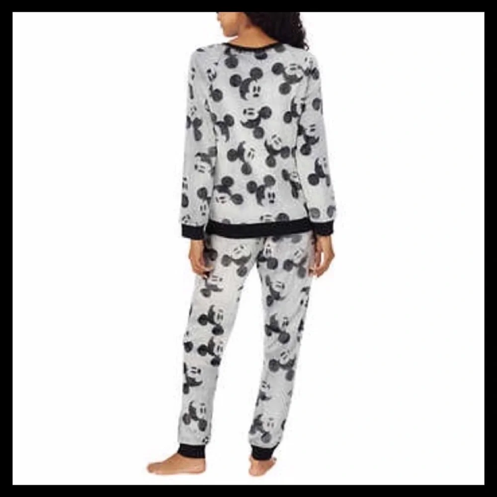 Disney Cozy Fleece Pajama Set Mickey Mouse - Picture 5 of 6